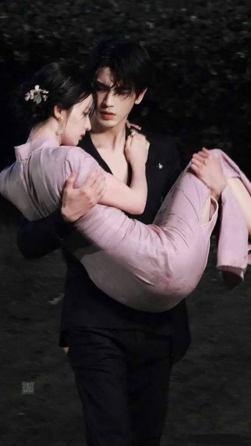 ลือหูผึ่ง!คู่จิ้นคู่นี้ แอบซุ่มคบกัน แต่วงในลั่นแบบหนังคนละม้วน