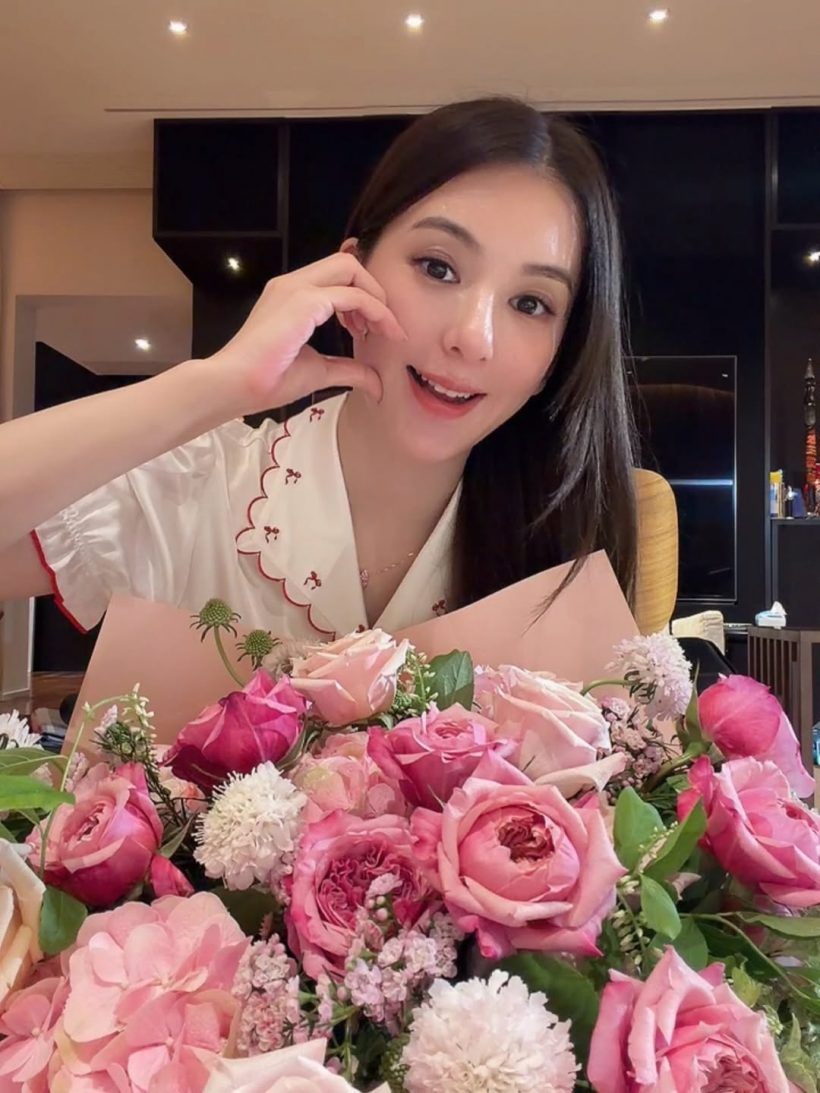 น่าอิจฉาคู่รักต่างวัยแต่ง9ปียังมั่นคง ได้ลูก3เป็นโซ่ทองคล้องใจ