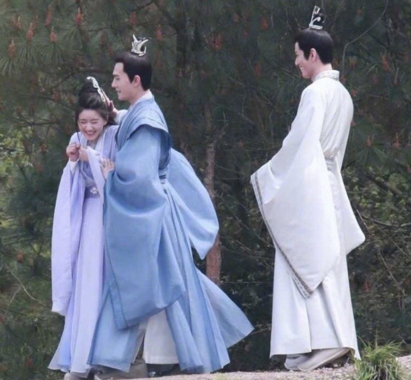 Weiboแตกแตน! ลือหึ่งจ้าวลู่ซือ ซุ่มคบพระเอกสุดหล่อคนนี้จริงมั้ย?