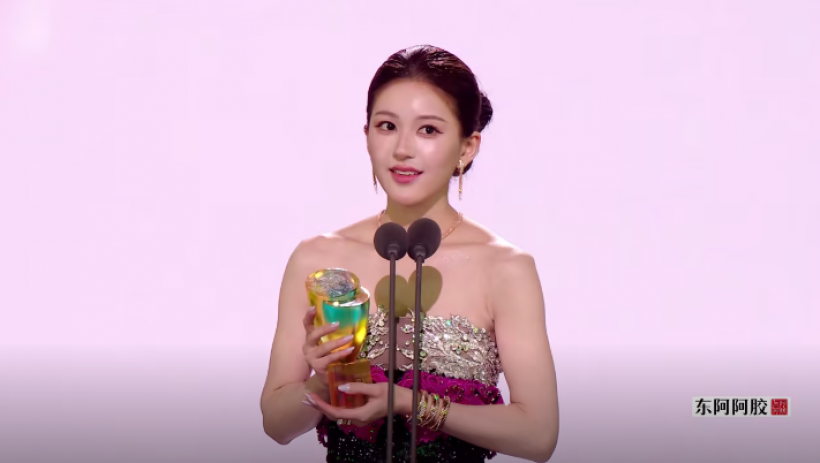 Weiboแตกแตน! ลือหึ่งจ้าวลู่ซือ ซุ่มคบพระเอกสุดหล่อคนนี้จริงมั้ย?