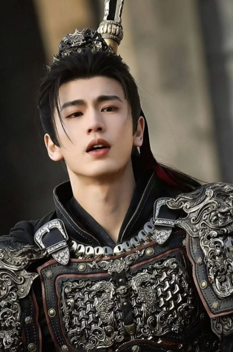 จางหลิงเฮ่อ โดนแซะแม่ทัพรองพื้น หน้าเป๊ะจนเสียลุค