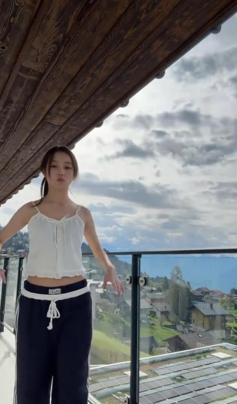 ตะลึง!สาวคนนี้คือลูกสาวนางเอกซุปตาร์ สวยถอดแม่มาเต็มๆ