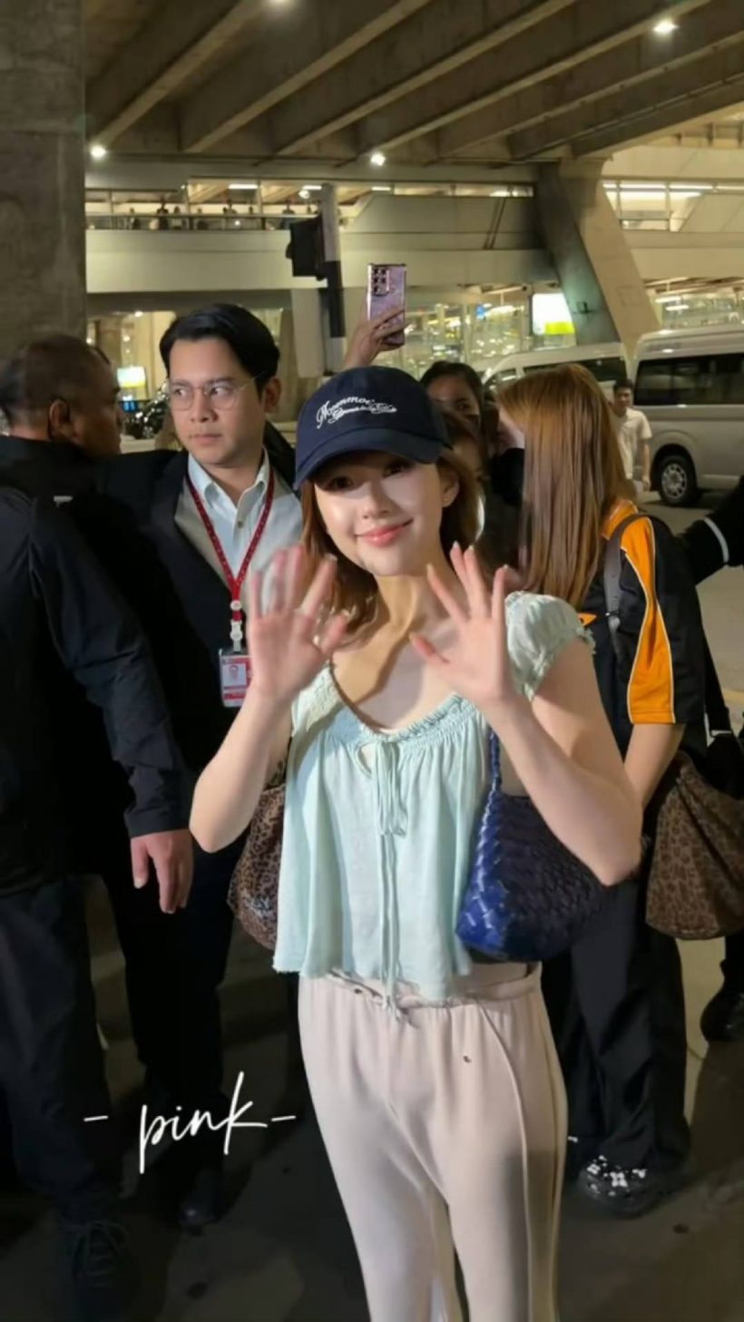 ประทับใจ จ้าวลู่ซือ หอบของขวัญข้ามประเทศมาฝากแฟนๆด้วย