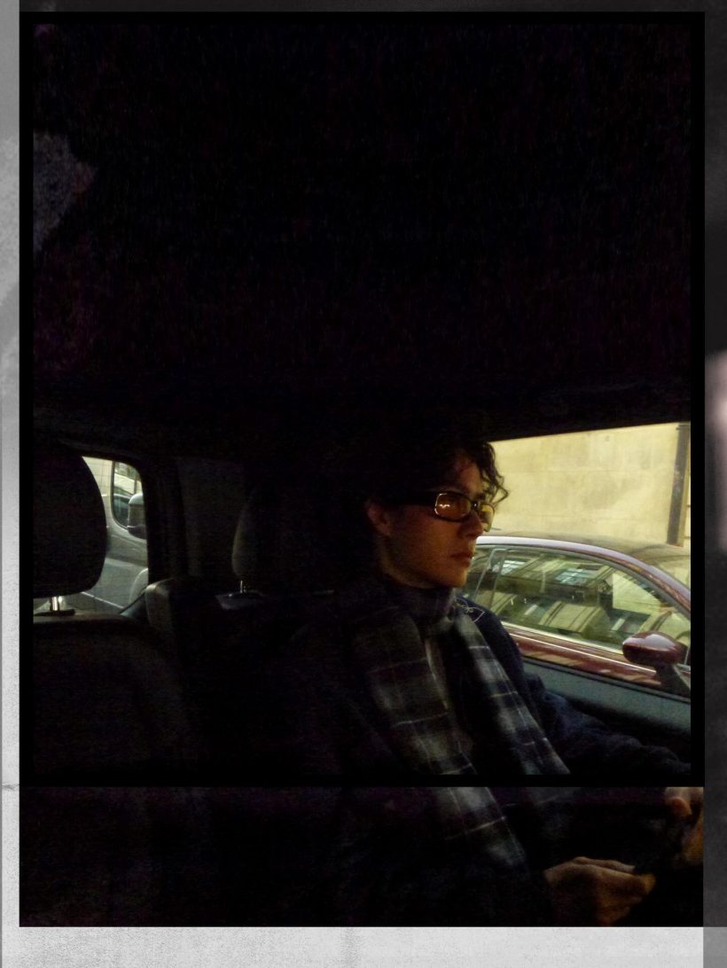 ปารีสแทบแตก! "หวังอี้ป๋อ" อัปรูปเซตใหม่ หล่อทะลุแมสก์