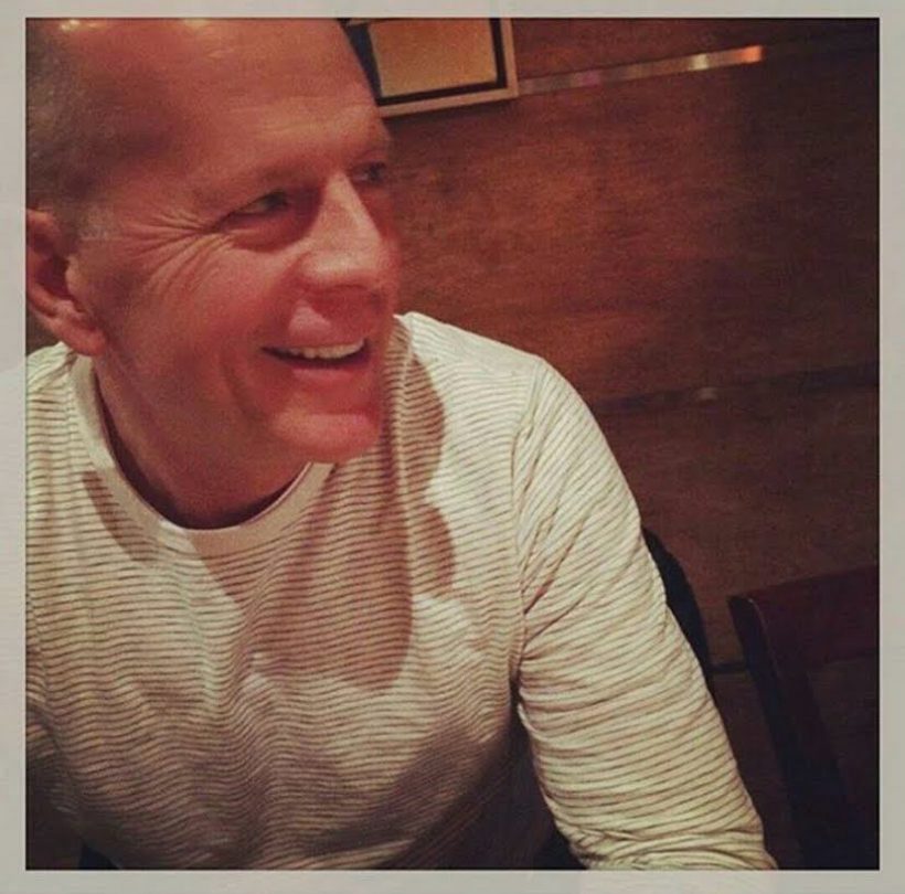 เศร้า เมียbruce willis ขอวอนอย่ารบกวนสามี ตอนนี้ พูด-อ่าน-เดิน ไม่ได้แล้ว!