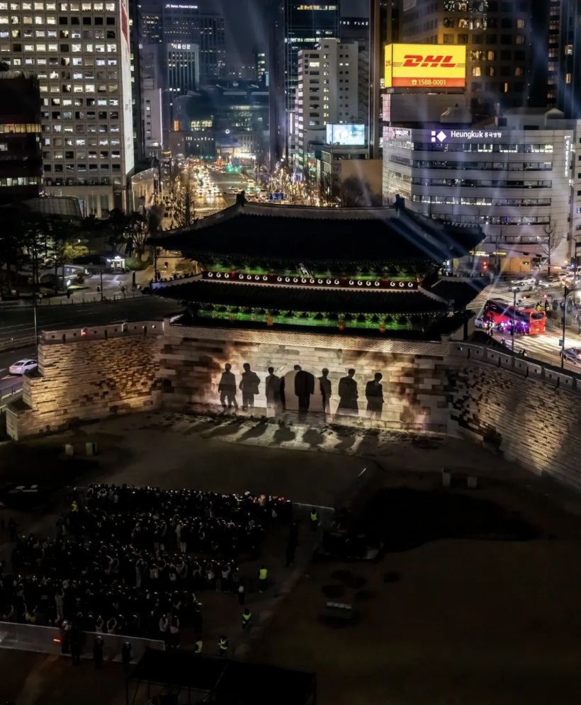 โซลแทบแตก! BTS ยึดควังฮวามุน สั่งปิดวังรับฝูงชน 2 แสนคน