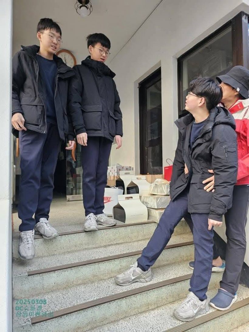 คุณพ่อซงอิลกุก อวดโมเมนต์อบอุ่นกับลูกชายแฝด3 แทฮันมินกุกและมันเซ