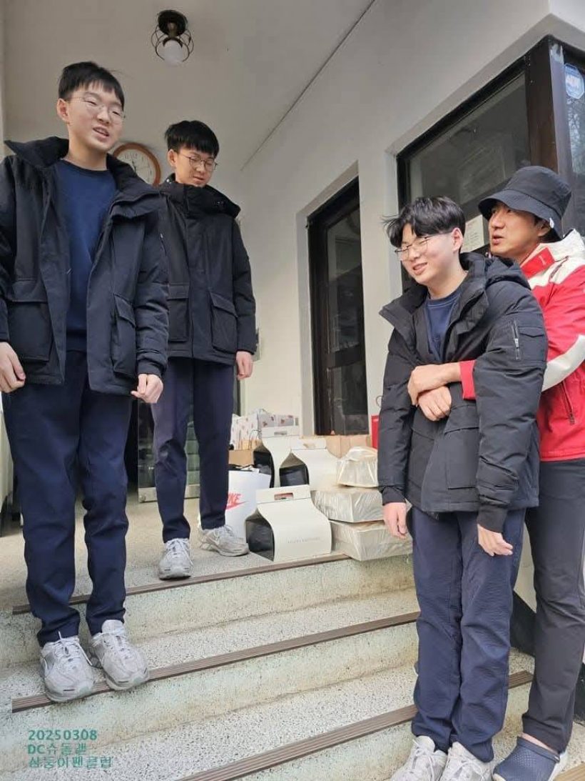 คุณพ่อซงอิลกุก อวดโมเมนต์อบอุ่นกับลูกชายแฝด3 แทฮันมินกุกและมันเซ