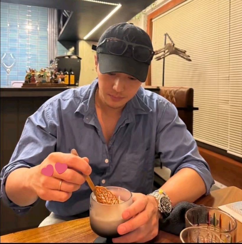 แฟนๆ จับสังเกตไอเทมรักมัดตัว ทิฟฟานี่-บยอนโยฮัน หวานเจี๊ยบ