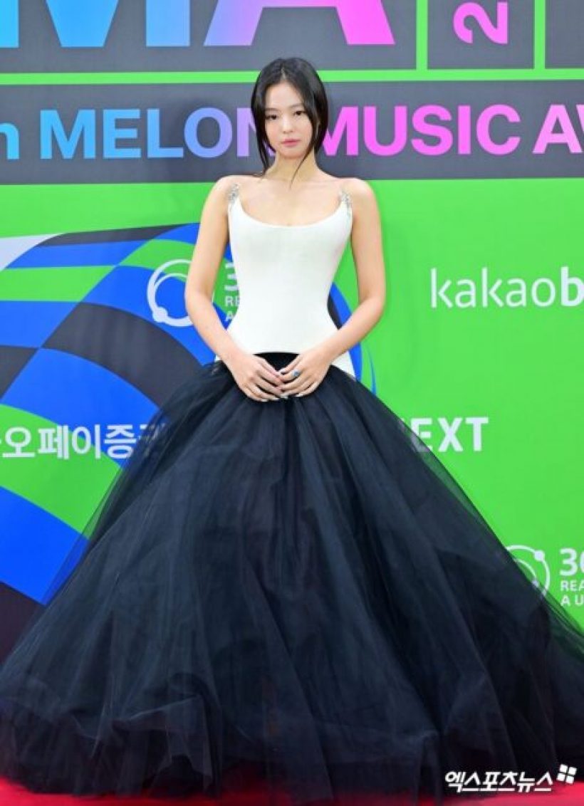 ติ่งป้องวอนยอง แค่ก้มช้าเสี้ยววิ เป็นดราม่าปีนเกลียวเจนนี่