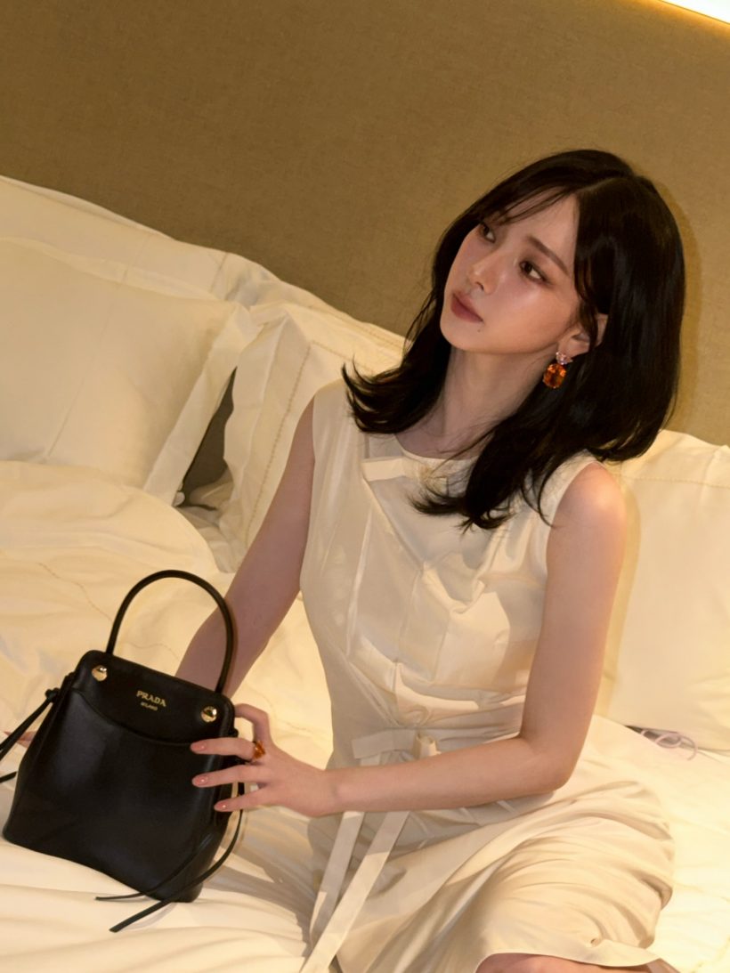 งานเข้า! นักร้องสาวเป็นประเด็นดราม่า หลังโดนแซะเรื่องหน้าอก