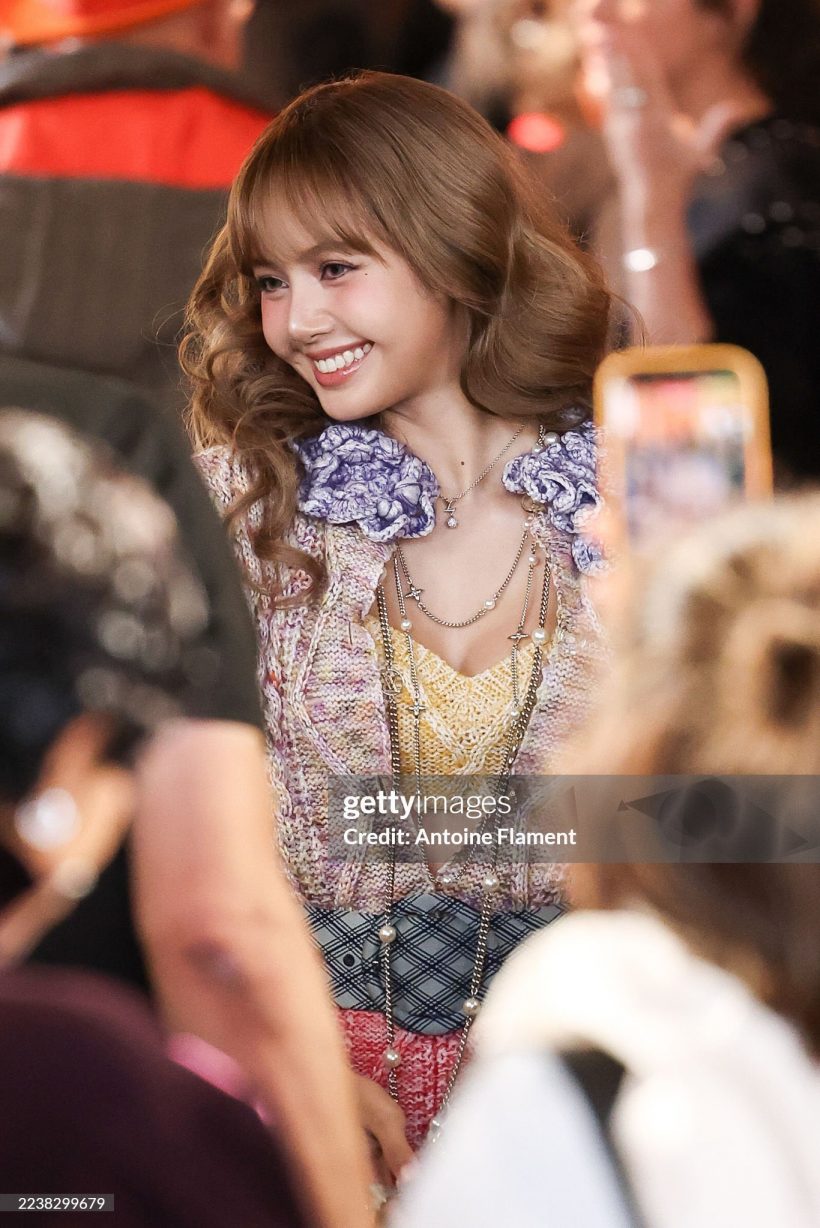 ลิซ่าสักอีกละ แฟนๆซูมรอยใหม่ แห่เดาลายนี้รึเปล่า?