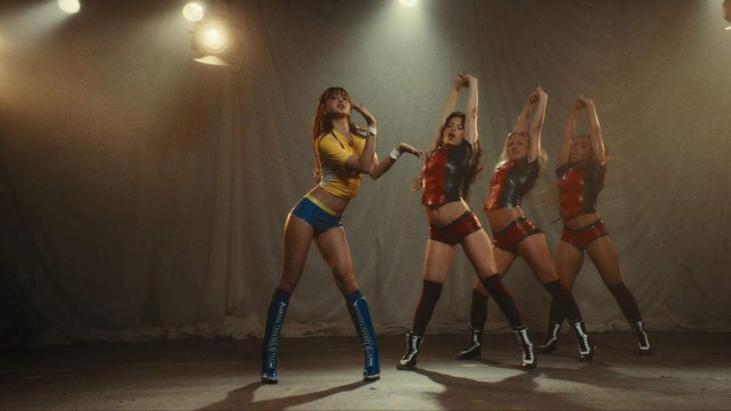 เปิดตัวเด็กเส้นป้ายแดง?! อยู่ๆโผล่แจม MV ลิซ่า ชาวเน็ตแห่เมนต์!