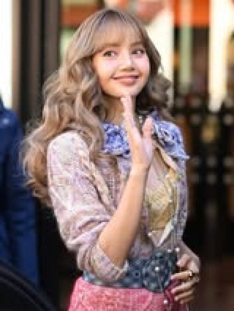 ลิซ่า BLACKPINK ทำโลกแฟชั่นสั่นสะเทือน! ในParis Fashion Week