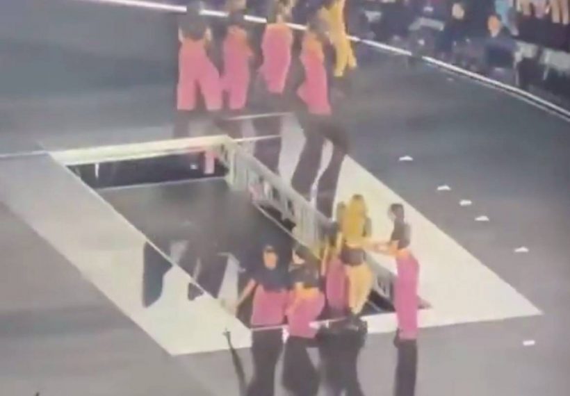 ลิซ่าโชว์สปิริต!รับมือเหตุไม่คาดฝันกลางเวที BLACKPINK ที่ LA