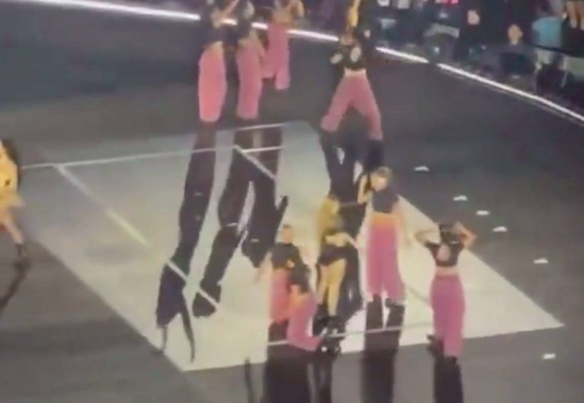 ลิซ่าโชว์สปิริต!รับมือเหตุไม่คาดฝันกลางเวที BLACKPINK ที่ LA