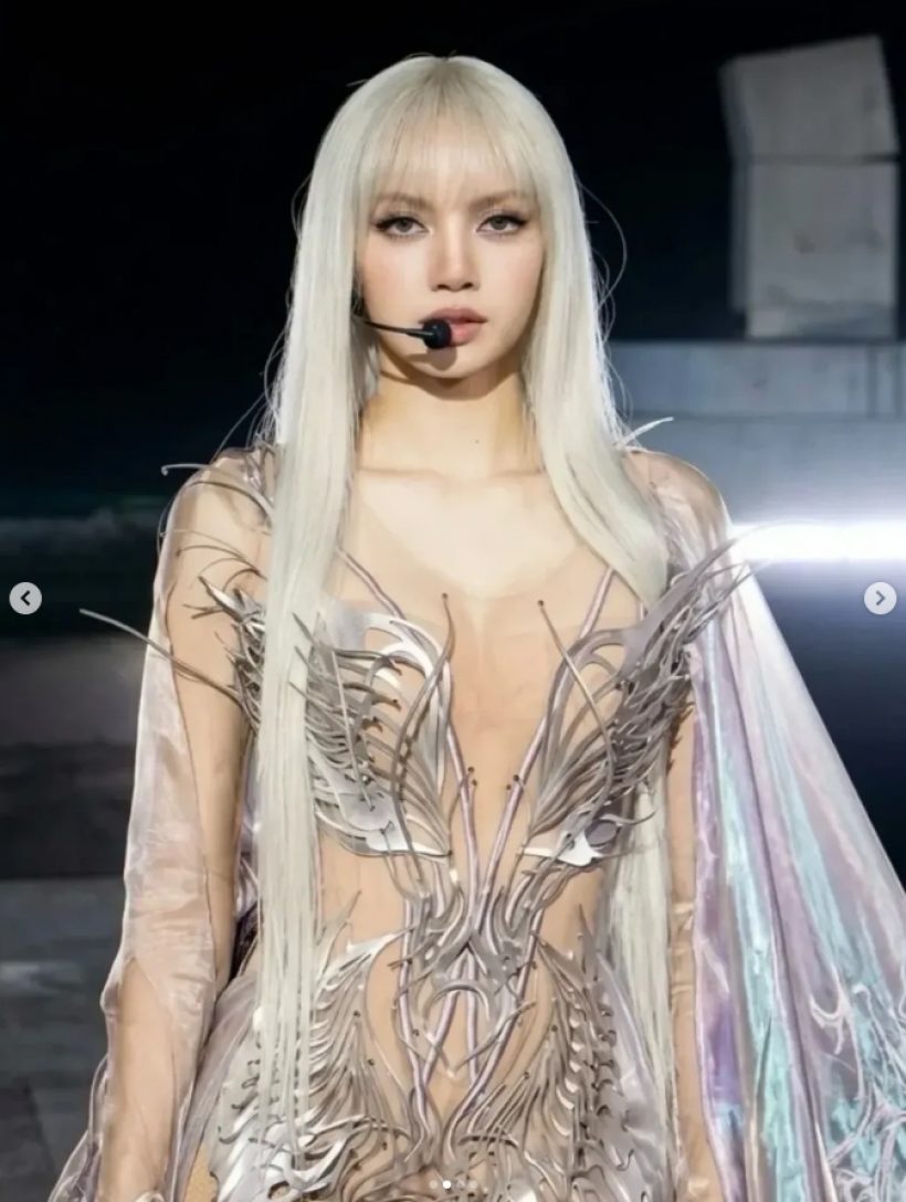 คนไทยคนแรก! LISA สร้างยอดพุ่ง5ล้าน ในไม่กี่ชั่วโมง!