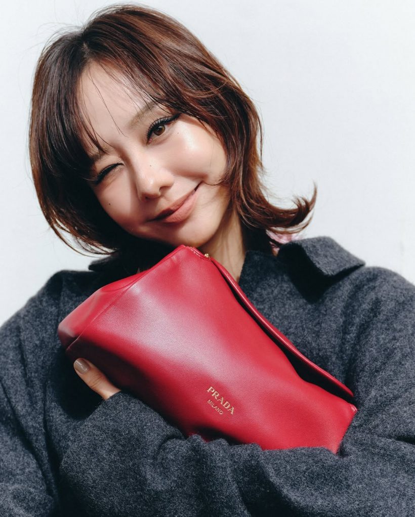 โซเชียลกรี๊ด! ลิซ่าโชว์หอมฟอดใหญ่ ว่าแต่ไปสนิทกันเมื่อไหร่เนี่ย?
