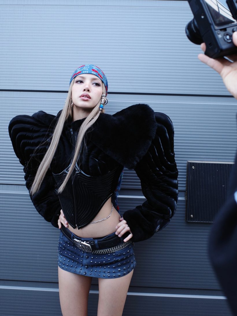 อย่างฮา...ลิซ่าขับรถ26 ล้าน เจอแซวยับผ่อนหมดเหรอ?ใครค้ำให้?