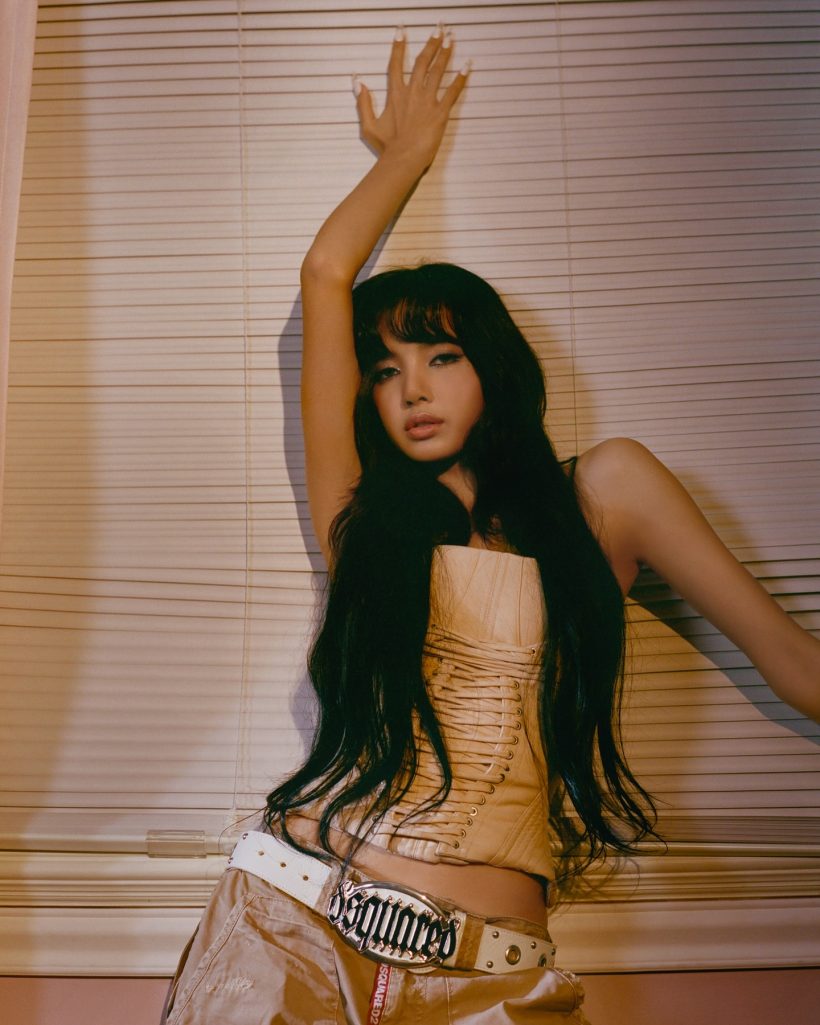 น่ารักไม่ไหว! ลิซ่างานยุ่งแค่ไหน ก็แวบมาซัพพอร์ตคนสนิท!