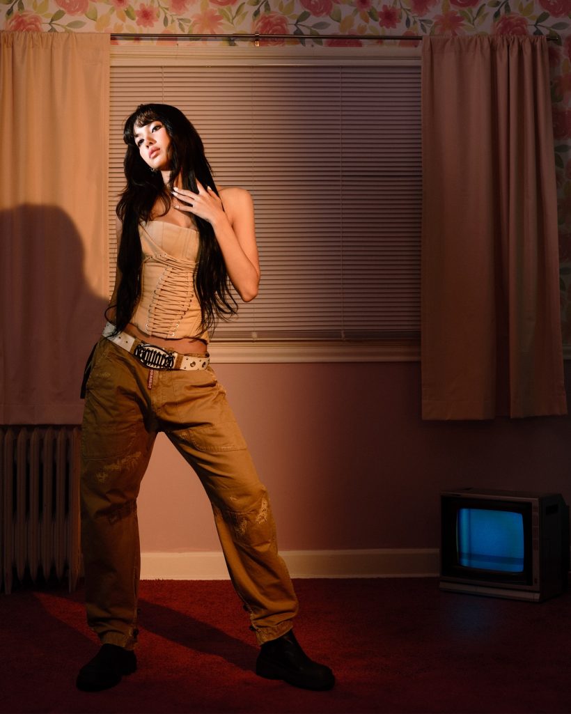 น่ารักไม่ไหว! ลิซ่างานยุ่งแค่ไหน ก็แวบมาซัพพอร์ตคนสนิท!