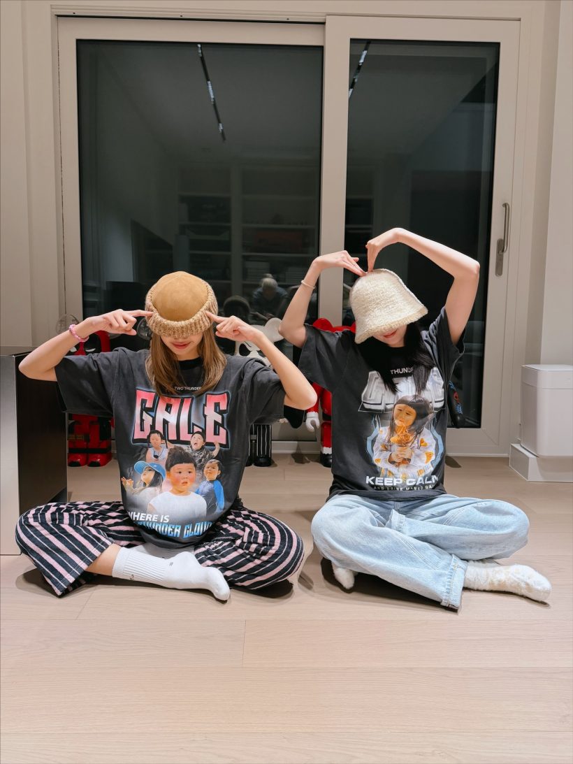 อย่างตึงครับจารย์! เสื้อคู่ ลิซ่า-ต้าเหนิง แย่งซีนสุด ที่แท้เป็นหน้าซุปตาร์คนนี้