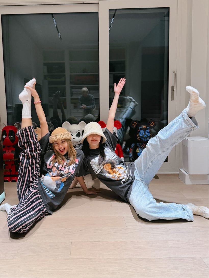 อย่างตึงครับจารย์! เสื้อคู่ ลิซ่า-ต้าเหนิง แย่งซีนสุด ที่แท้เป็นหน้าซุปตาร์คนนี้