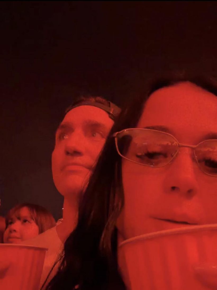 ลิซ่าสร้างเรื่องโผล่เซิ้งหน้าเวที แต่ดันไปติดในเฟรมตัวแม่