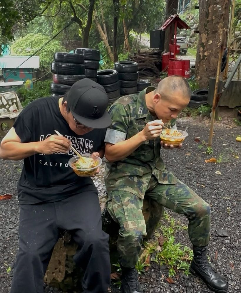 เปิ้ล นาคร เผยความจริง! ภรรยาลงพื้นที่ทำอาหารให้ทหารชายแดน