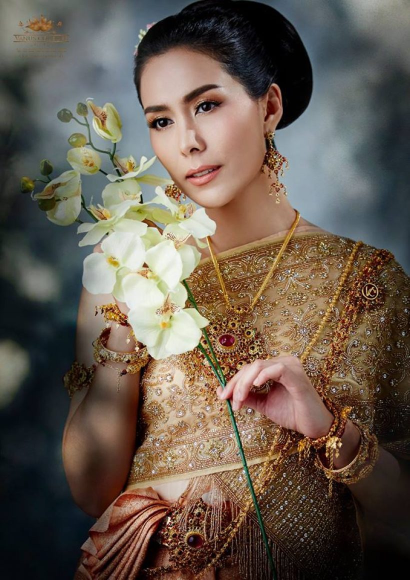 ย้อนชมความสวย เชอรี่ เข็มอัปสร ในชุดไทย งามเหมือนนางในวรรณคดี