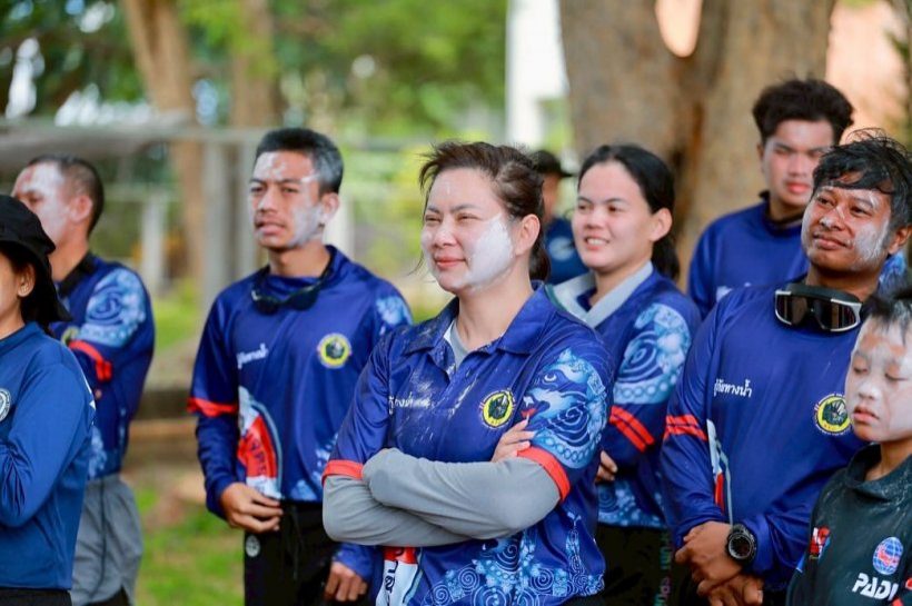 ฮือฮาทั้งชั้นเรียน! ดาราสาวตัวท็อป สายลุย เรียนกู้ภัยทางน้ำ
