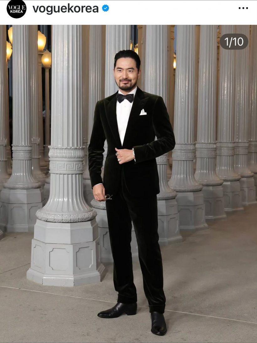 ลุคใหม่พระเอกดังหนวดทึบรกครึ้ม แบบนี้ก็เท่ไปอีกแบบ!