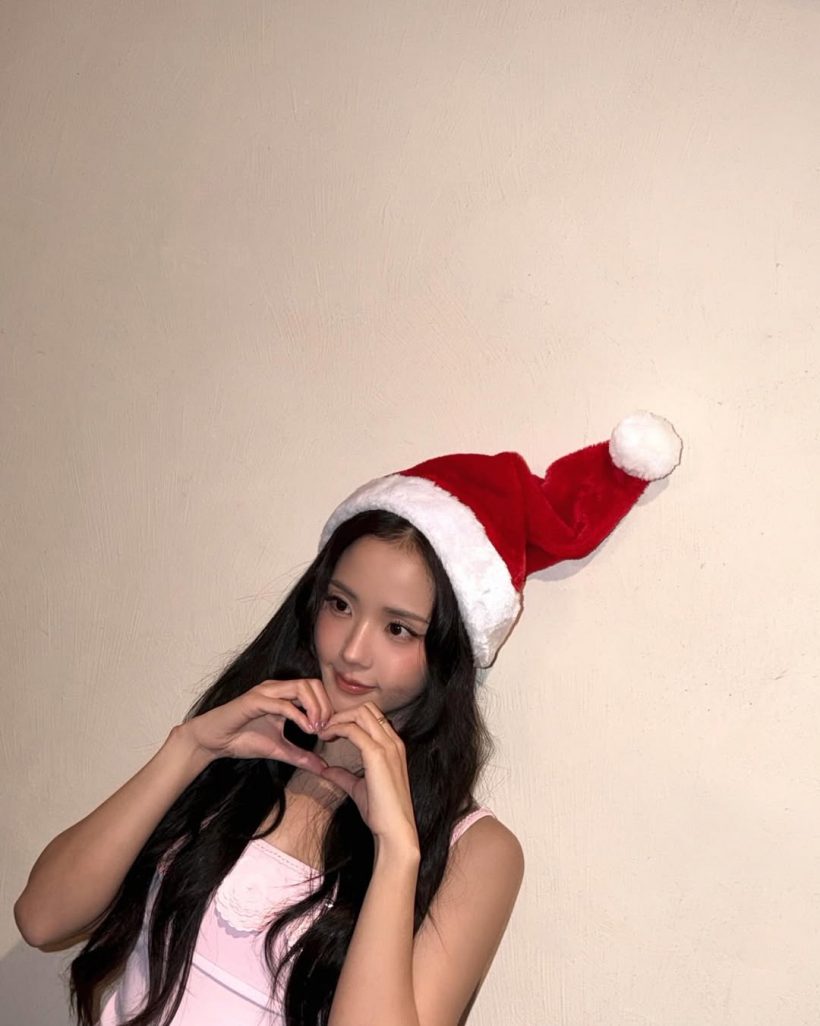 ไม่มีใครยอมใคร มัดรวมเหล่าคนบันเทิง เเต่งเต็มรับคริสต์มาส