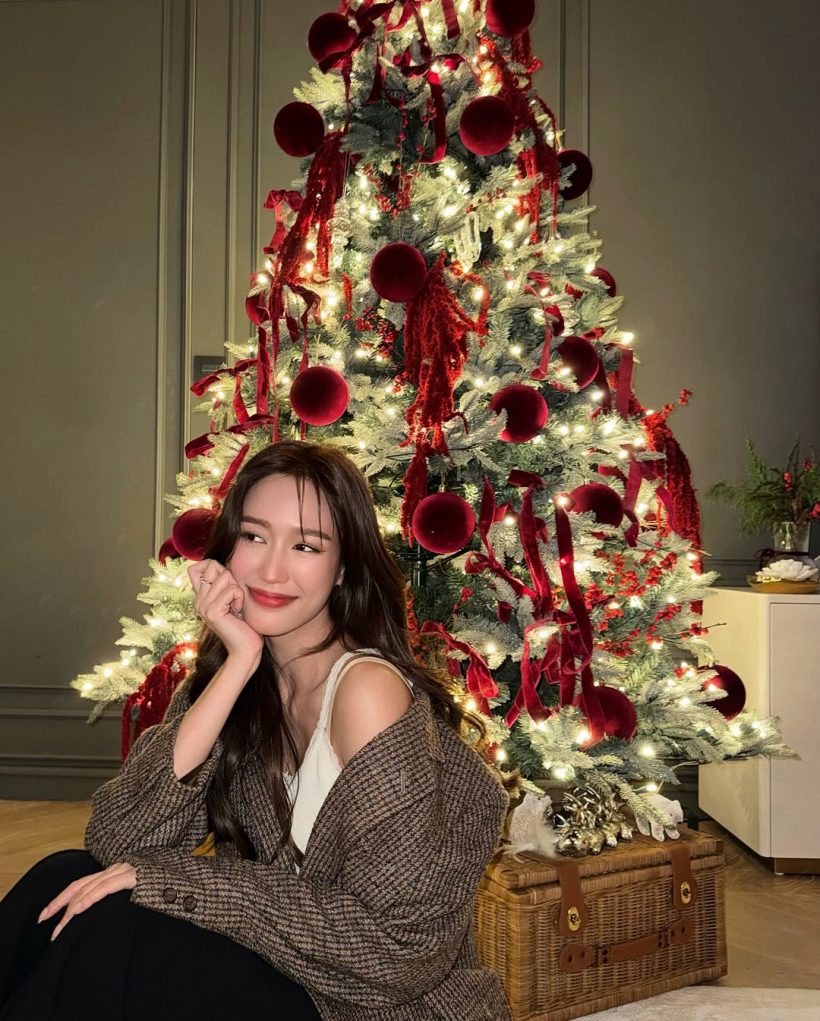 ไม่มีใครยอมใคร มัดรวมเหล่าคนบันเทิง เเต่งเต็มรับคริสต์มาส