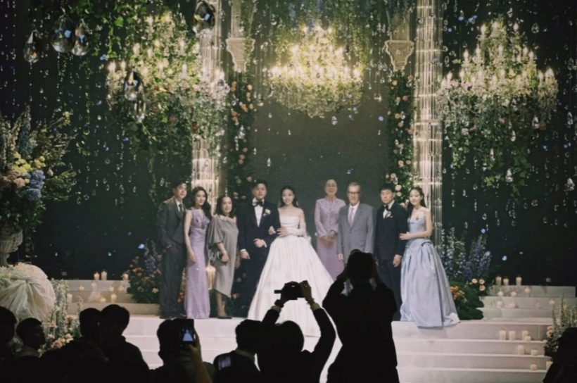 น้ำตาไหลทั้งงาน คุณแม่เพ็กแฮ ร่วมงานวิวาห์ ลูกน้ำ