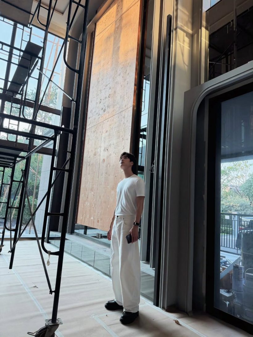 ไม่ธรรมดา! พระเอกดัง ทุ่มเงินปิดบ้านหรูได้ไว ธนาคารยังอึ้ง