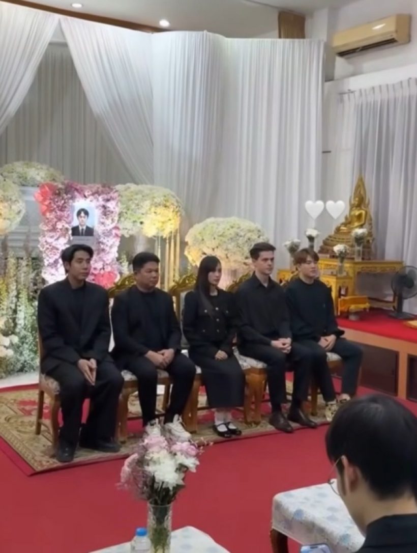 ภาพเดียวแฟนคลับซึ้ง! สไปร์ทยืนคุย เก๋ไก๋-อาบี มิตรภาพยังงดงาม