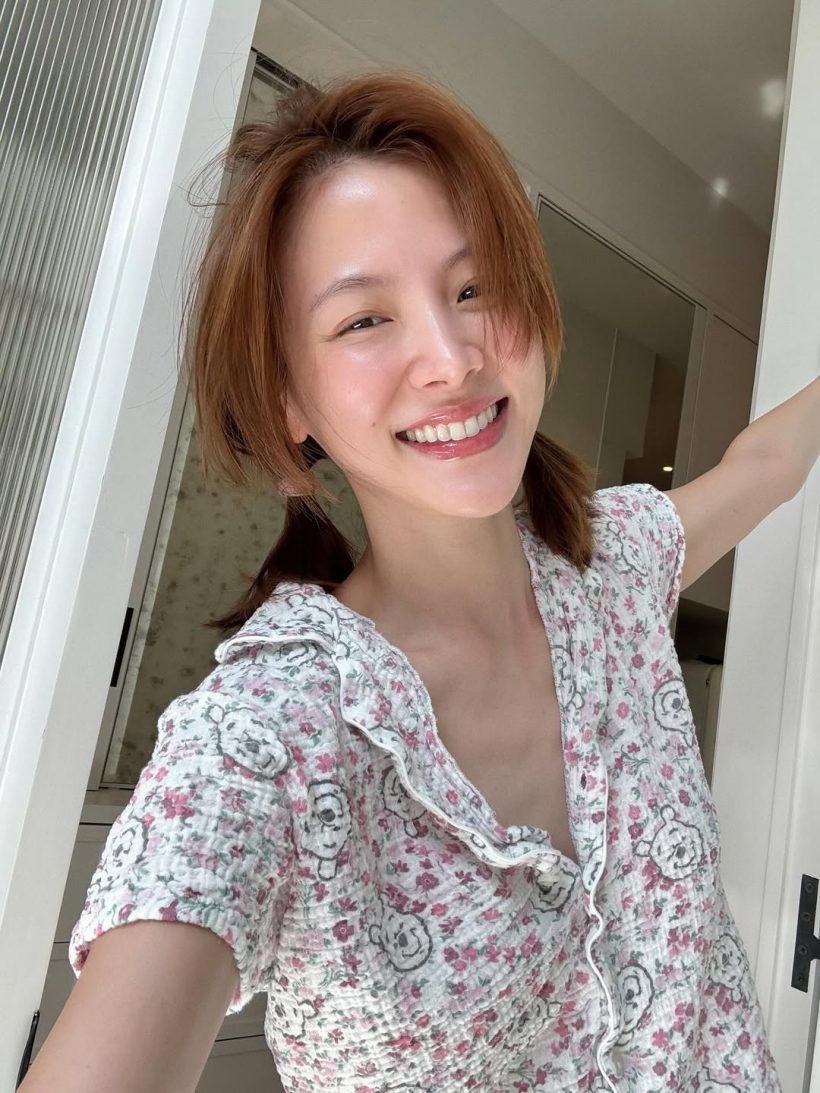 ตื่นมาสวยเลย! ใบเฟิร์น พิมพ์ชนก โชว์หน้าสดผมยุ่ง แต่ยังรอด