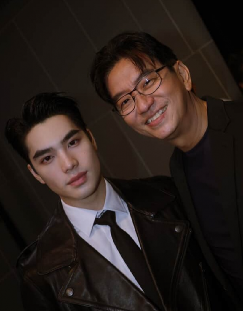 เอม สรรเพชญ์ แจงดราม่าปมเดือดใช้เส้นพ่อดู๋ สัญญา พากย์เสียงซุปเปอร์แมน