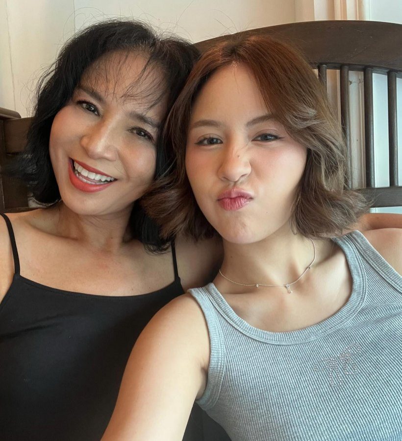 เเฟนๆตาค้าง ลูกสาว นุ่น ดารัณ สวยระดับนางเอก