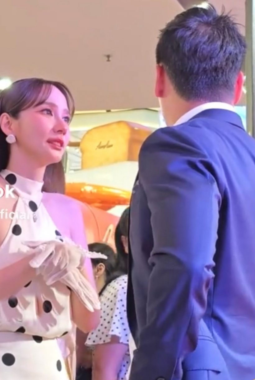 อุ้ย..อั้ม-พก โคจรมาเจอกันที่ห้างดัง? แฟนๆ ลุ้นรีเทิร์นหนักมาก!