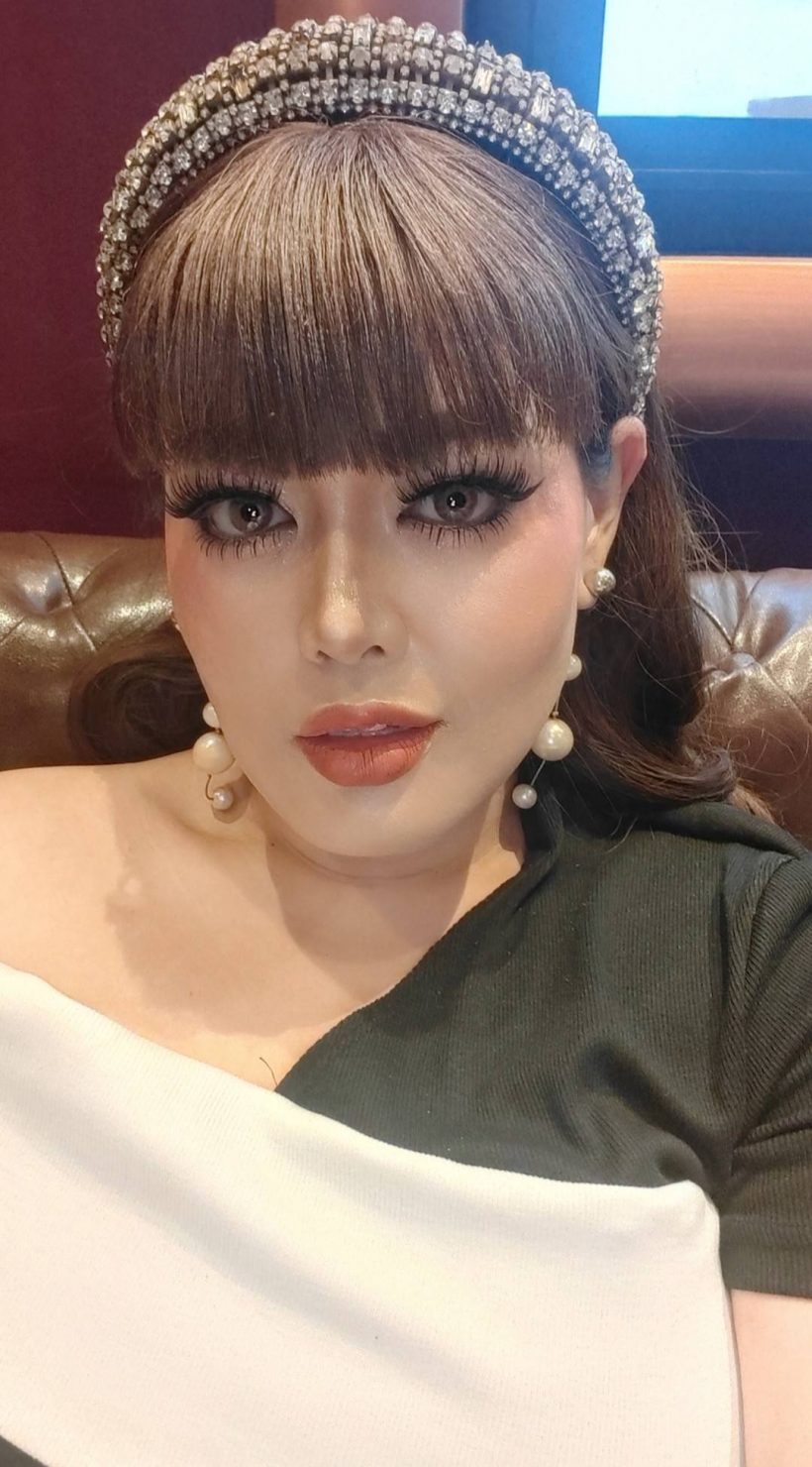 เป๊ป เขมิกา ชีวิตพลิกจากลูกคุณหนูสู่วิกฤตไร้บ้าน เพราะการชุมนุม
