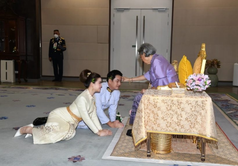 ซาบซึ้งในพระมหากรุณาธิคุณ "หมิง จิรกิติยา" เข้ารับพระราชทานน้ำสังข์สมรส