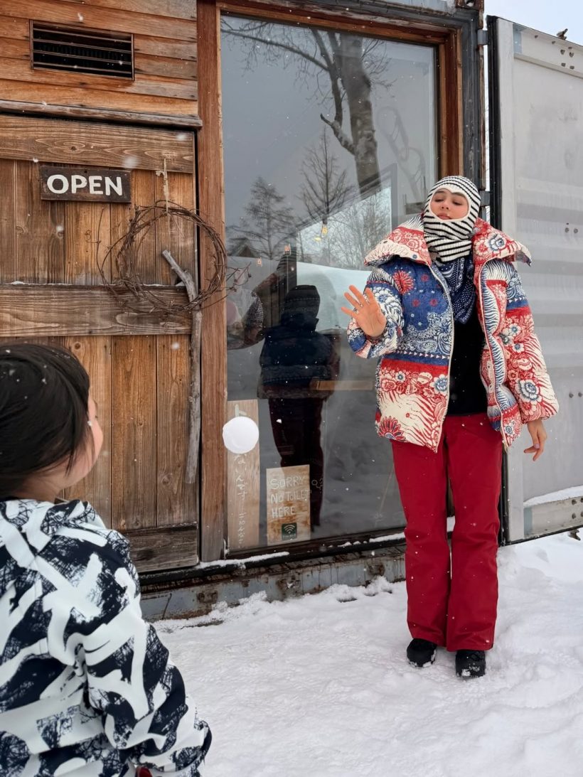 แม่ชมทำถึงอีกแล้ว! ลุคเที่ยวญี่ปุ่นที่ใครก็แต่งตามไม่ได้