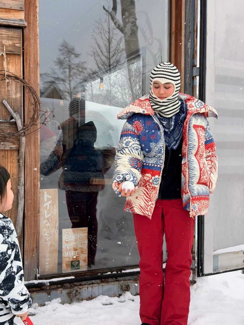 แม่ชมทำถึงอีกแล้ว! ลุคเที่ยวญี่ปุ่นที่ใครก็แต่งตามไม่ได้