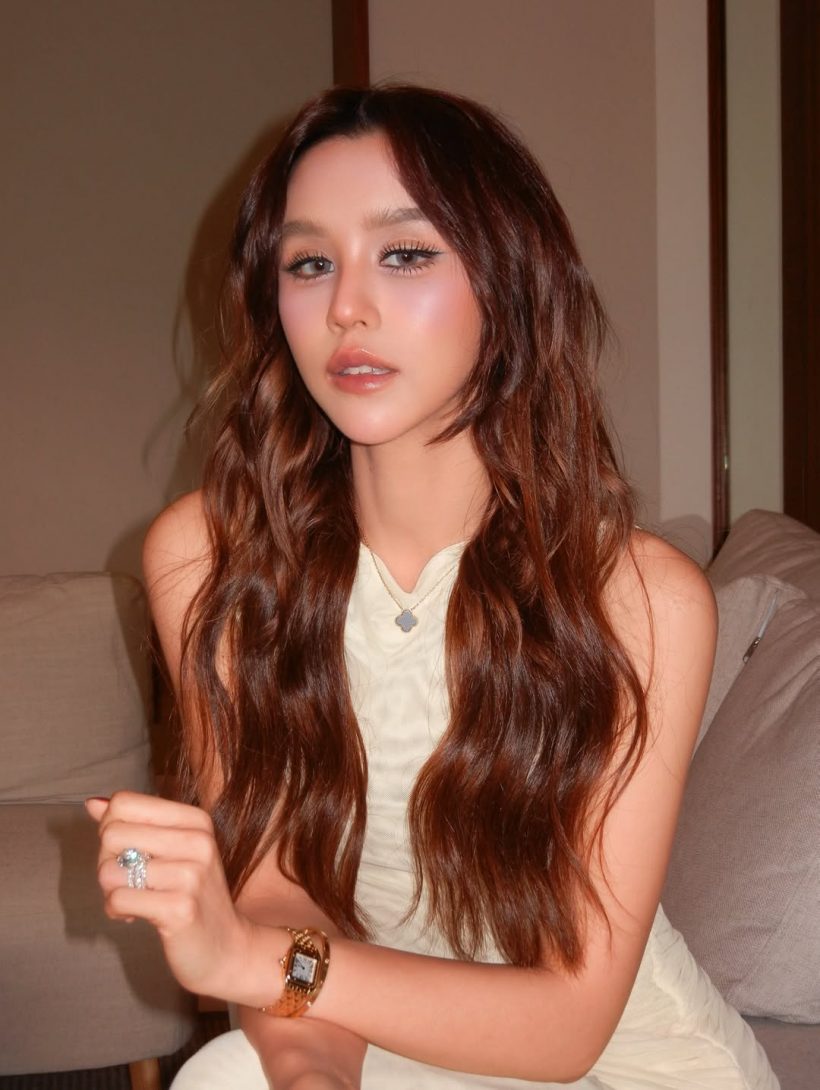 เธอคนนี้ ออร่าเจ้าสาวพุ่งมาก เตรียมวิวาห์สามีสุดหล่อ