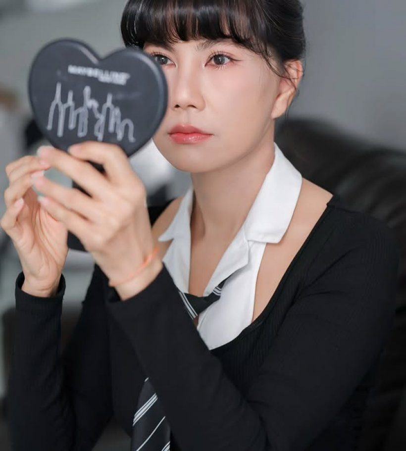 เปิดหน้าใหม่ เเก้ว อภิรดี สวยปิ๊งหลังศัลยกรรมครบ 34 วัน