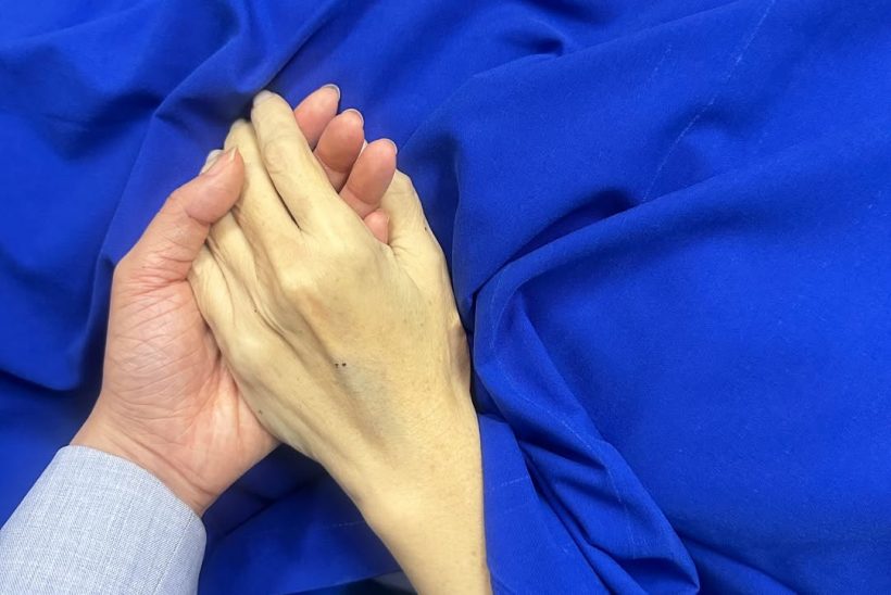 พี่สาวนนกุล โพสต์วันเกิดคุณแม่ พร้อมภาพจุกอกนาทีสูญเสีย