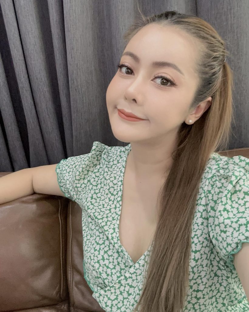 ฝากบอกใคร?นักร้องสาว ฟาดภาพพ่อแม่ลูก ลั่นเขาเป็นสามีฉันค่ะเผื่อมีใครไม่รู้!