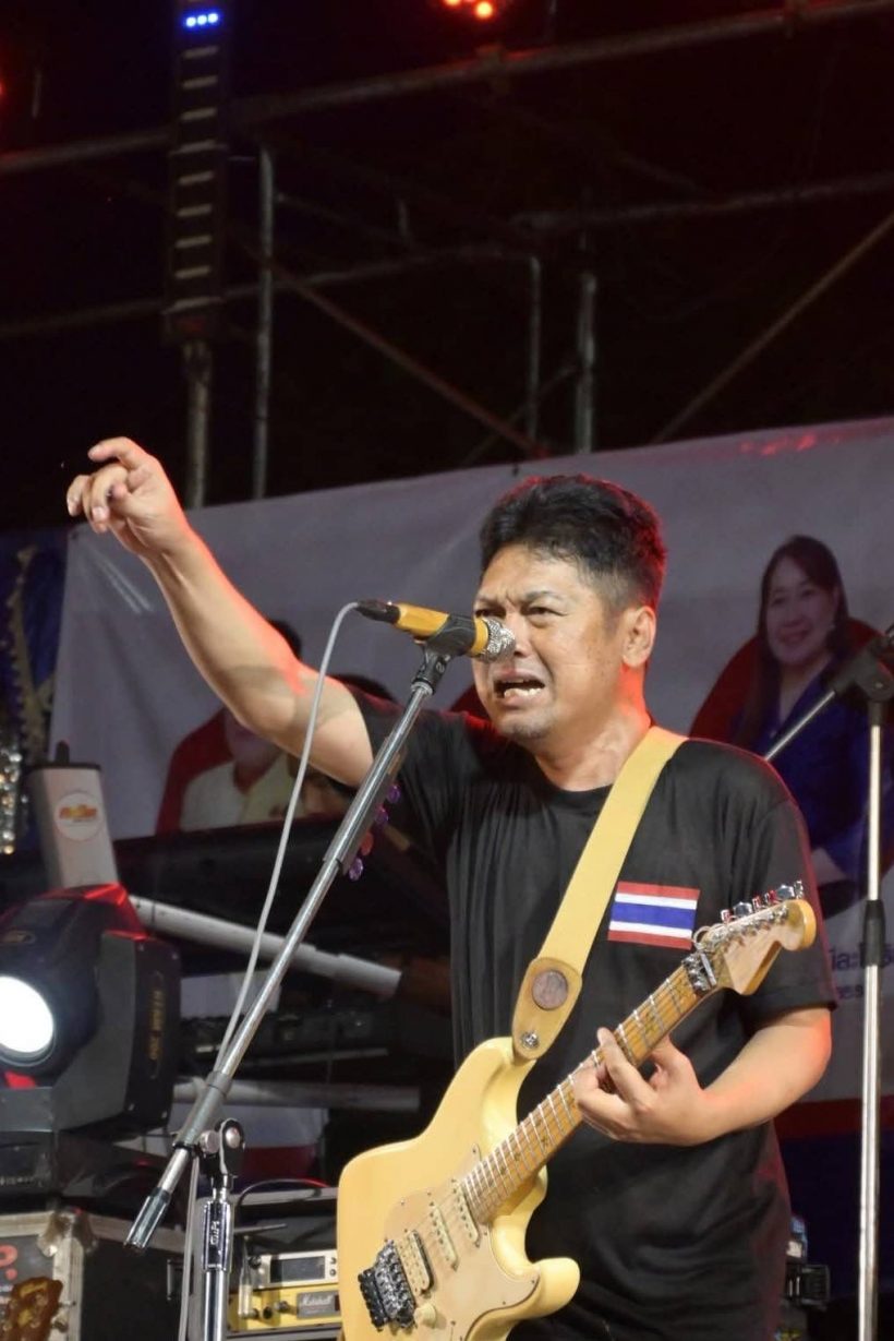 เสก โลโซ ฉลองวันเกิดสุดอบอุ่นบนเวที ราชทัณฑ์ห่วงใย